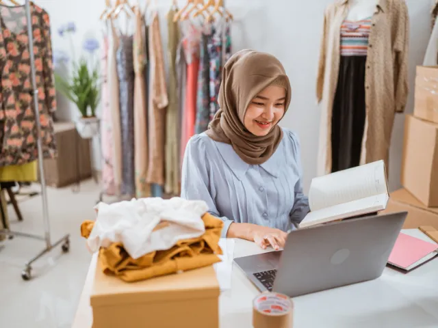 Reseacrh Market dan Kompetitor