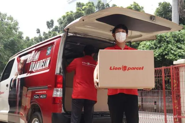 status pengiriman lion parcel